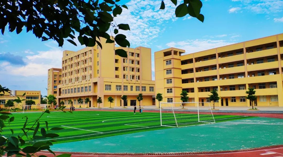 关于广州队训练开放日，今夜门线救险引欢呼，意大利杯在即，心理建设被强调的信息