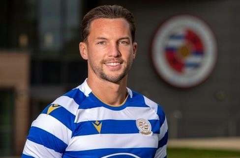 阿斯顿维拉发布备战花絮,集结日完成体检,社区盾任务艰巨,轮换策略成焦点(allwalksofsociety) 阿斯顿维拉发布备战花絮,集结日完成体检,社区盾任务艰巨,轮换策略成焦点(allwalksofsociety)