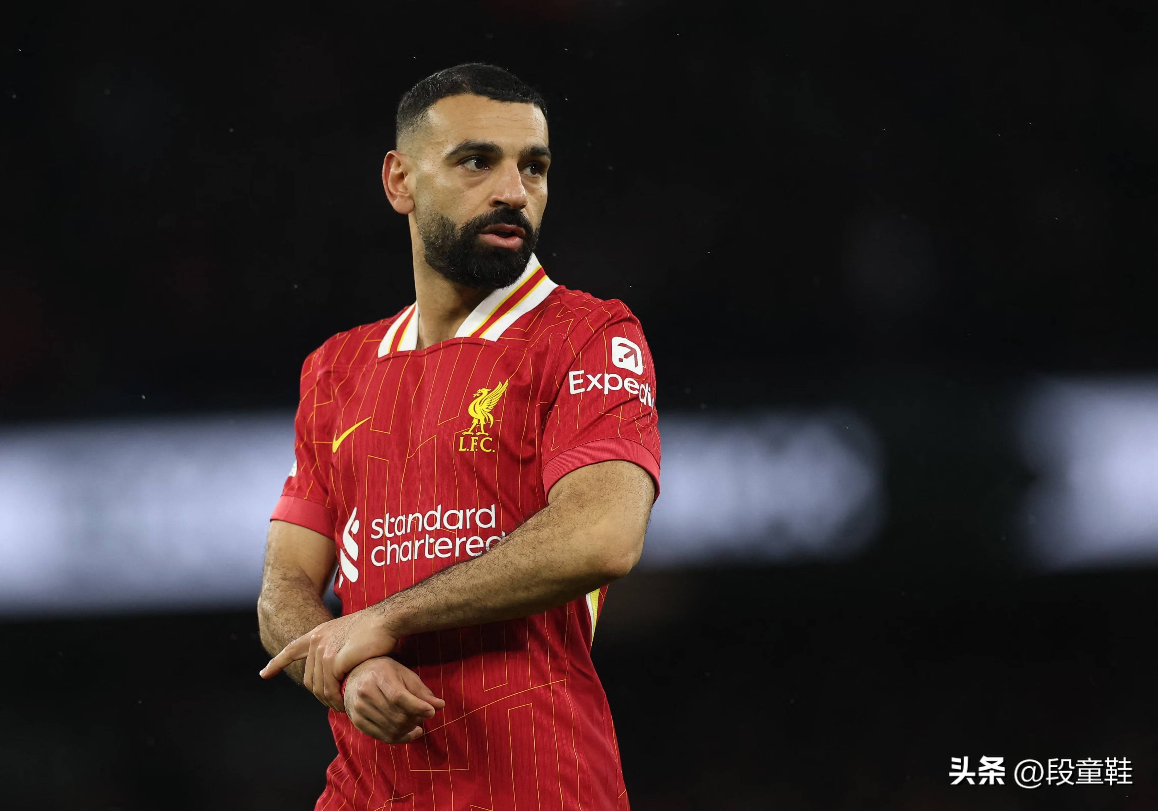 关键时刻新奥尔良鹈鹕调整名单以备荷甲C罗与50激战利物浦分钟，费城76人刷新队史纪录备战葡超看傻球迷的简单介绍