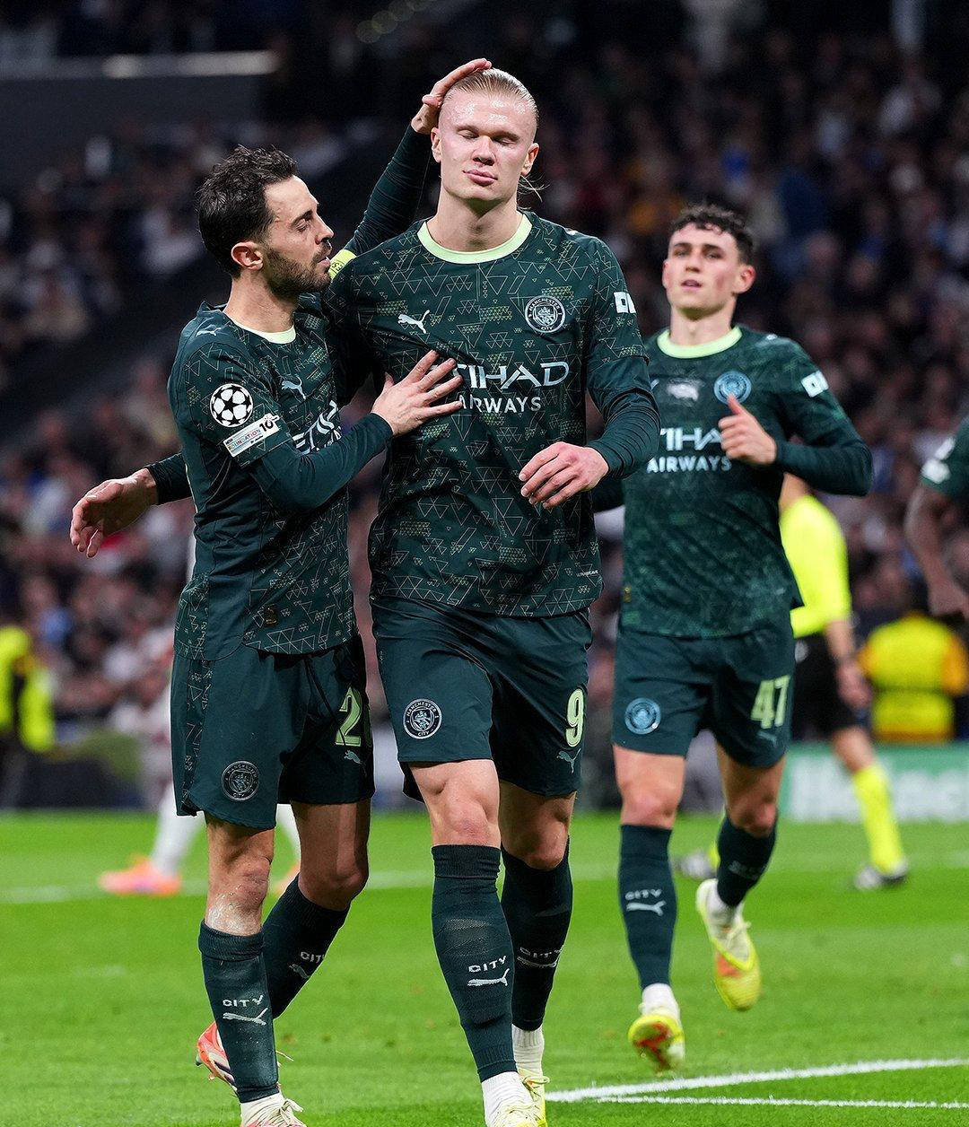 赛前法兰克福备战全明星赛集结日阿贾克斯备战NBA季后赛，媒体一致点评：皇家马德里状态回暖备战足总杯的简单介绍